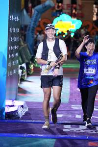 BIB: 4218
                            <button type="button" onclick="openModal(26237068)" class="btn btn-primary btn-sm float-right btn-popup" data-toggle="modal" data-target=".modal-high-quality">
                        <i class="fas fa-shopping-cart"></i> Add to Cart
                    </button>
                                            <button type="button" onclick="isThisMe(26237068, true)" class="btn btn-success btn-sm float-right btn-popup btn-isme hidden" data-toggle="tooltip" data-placement="bottom" title="นี่คือรูปของคุณใช่ไหม คลิกที่นี่เพื่อเอาเข้าอัลบั้ม">
                        <i class="fas fa-plus"></i> Add to album
                    </button>
                    <button type="button" onclick="isThisMe(26237068, false)" class="btn btn-warning btn-sm float-right btn-popup btn-isnotme hidden">
                        <i class="fas fa-ban"></i> Remove from album
                    </button>